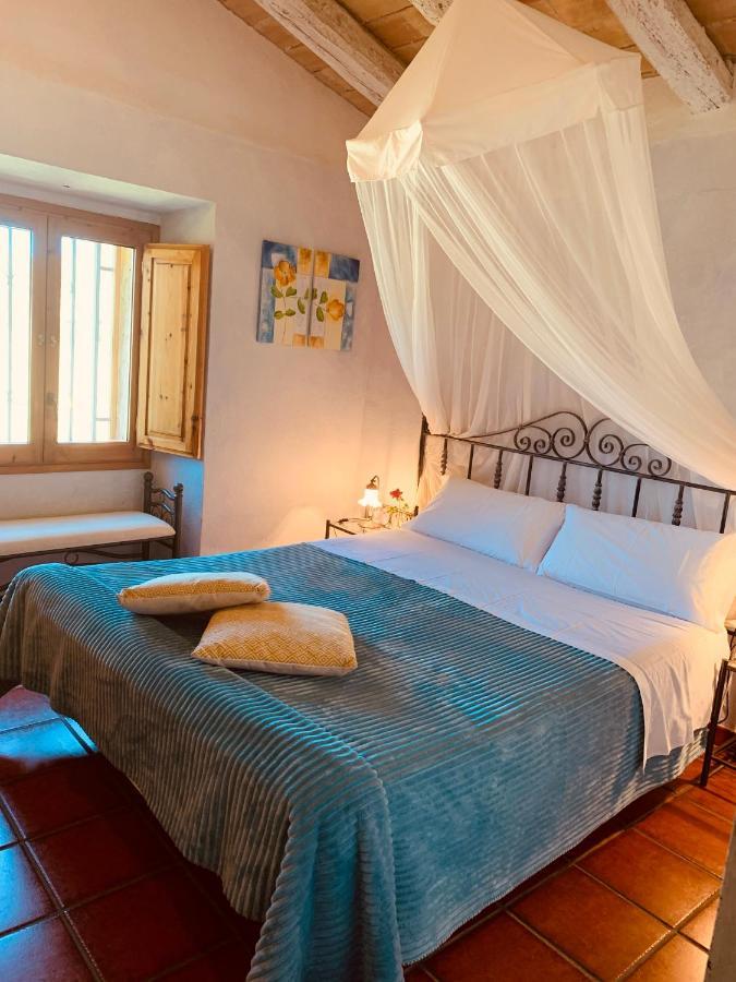 Arianella Holiday Home Penedes Torrellas de Foix Bagian luar foto