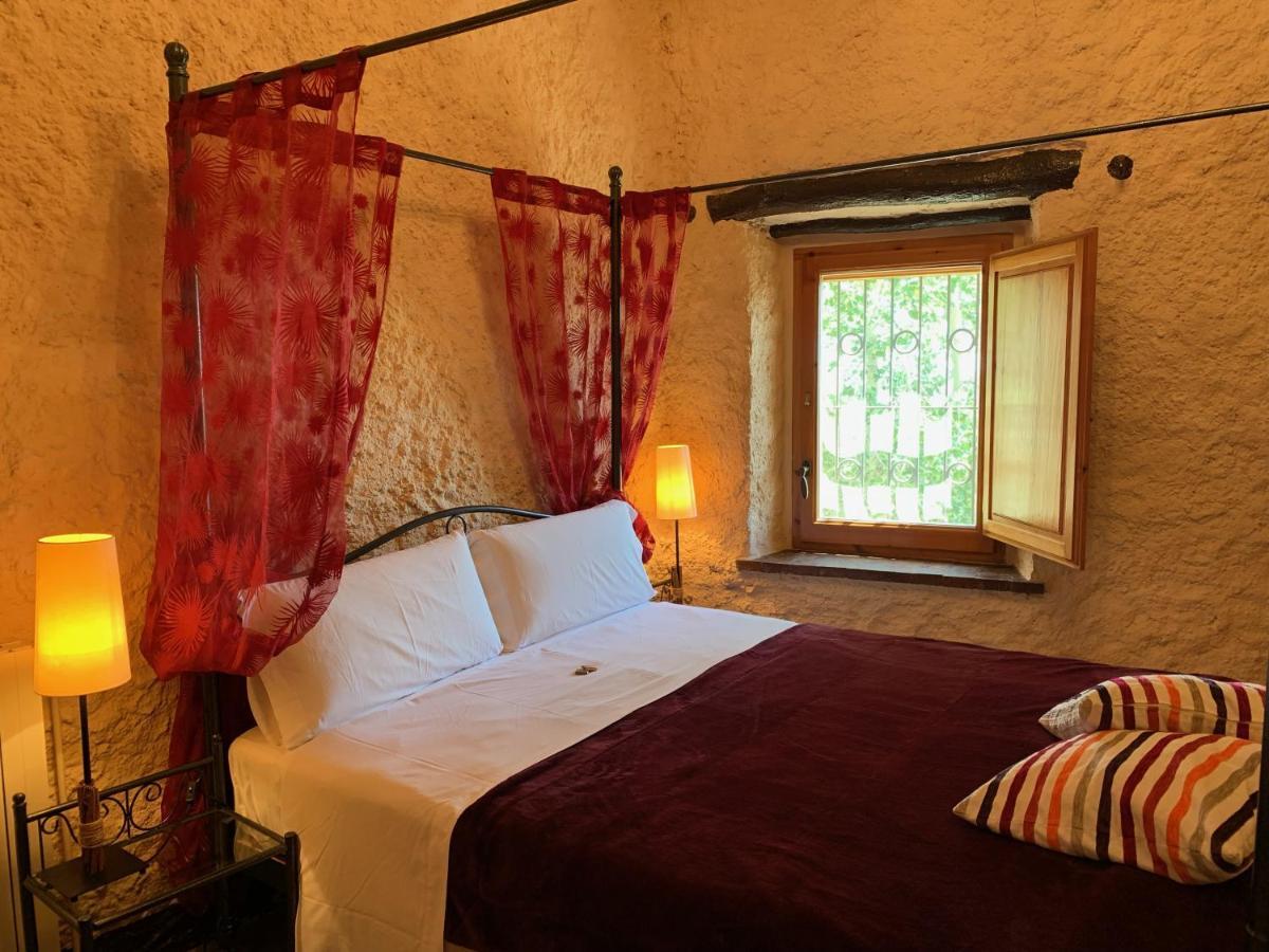 Arianella Holiday Home Penedes Torrellas de Foix Bagian luar foto