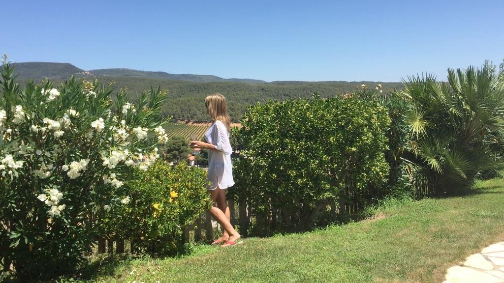 Arianella Holiday Home Penedes Torrellas de Foix Bagian luar foto