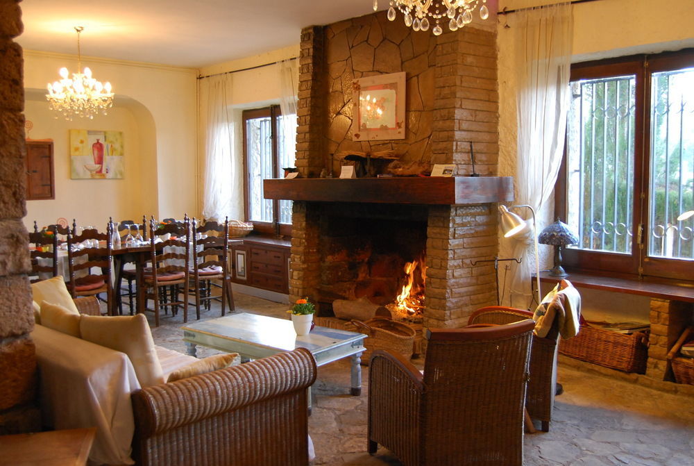 Arianella Holiday Home Penedes Torrellas de Foix Bagian luar foto