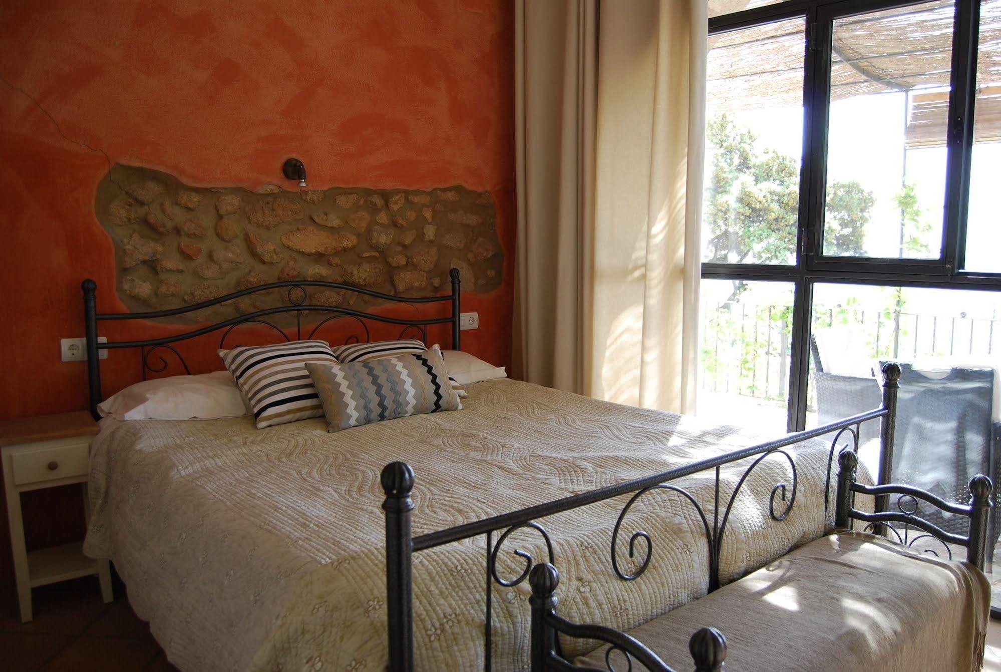Arianella Holiday Home Penedes Torrellas de Foix Bagian luar foto